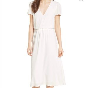 Wayf Blouson Midi Dress in White Size Medium